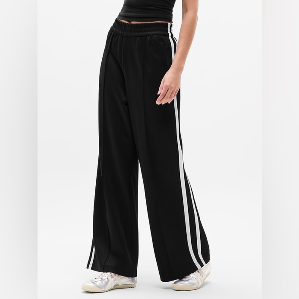 NWT Athleta Tempo Wide Leg Track Pant Black White Women’s Large